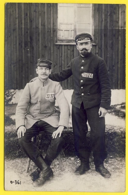 cpa CARTE PHOTO GUERRE Militaires Soldats PRISONNIERS Kriegsgefangenen Sendung