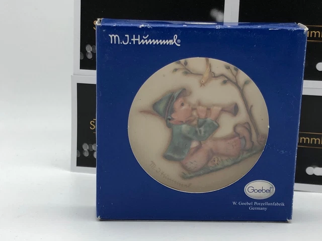 Plato Hummel aprox. 8,5 cm Ø. Con . mercancías. Perfecto Estado