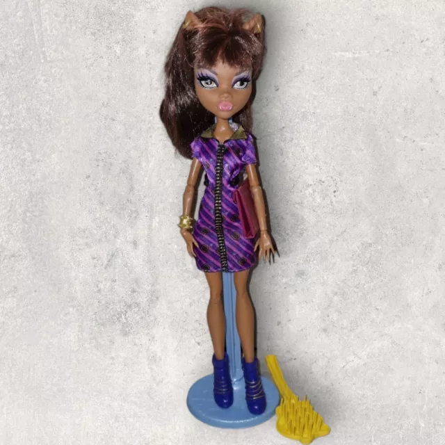 Monster high clawdeen Wolf Coffin bean