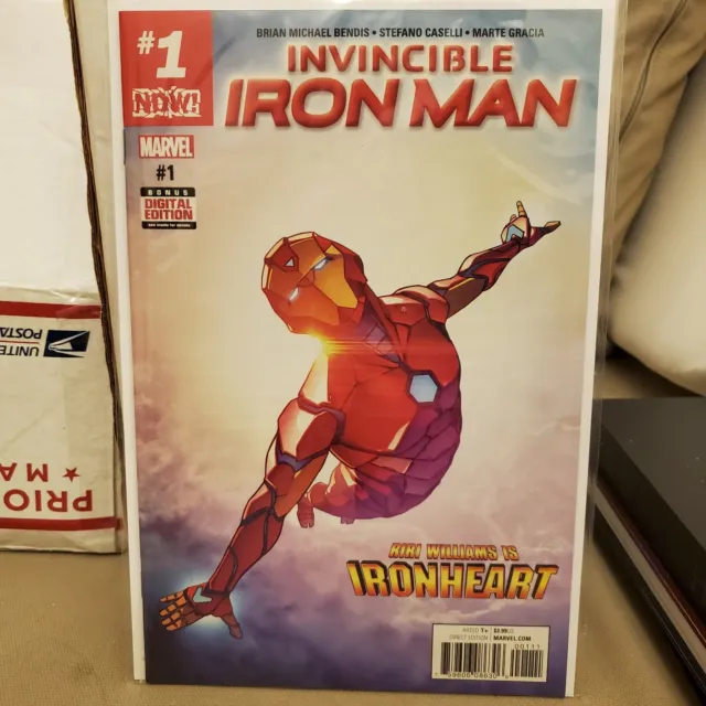 Invincible Iron Man #1 (2016) First Cover Appearance Riri Williams Ironheart NM