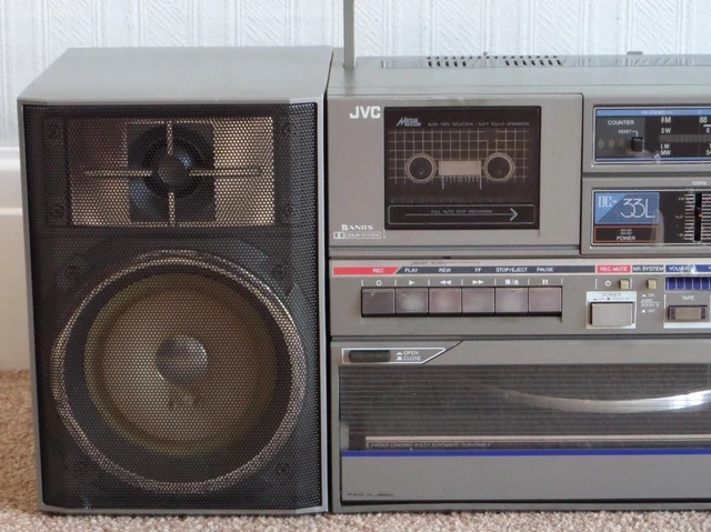 JVC DC-33L Portable Stereo/Ghetto Blaster/Boombox for Restoration 3