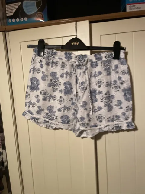 THE PRAIRIE by Rachel Ashwell Ladies White Blue Floral Pyjama Shorts Size M