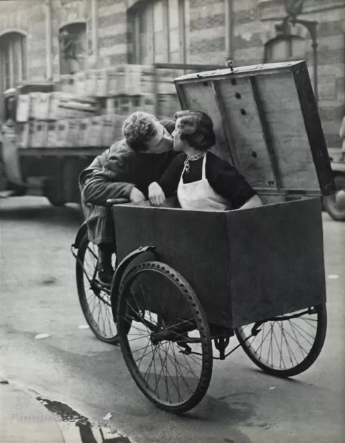 1955 Vintage ROBERT DOISNEAU Tricycle Love Young Couple Kiss Photo Art 12X16