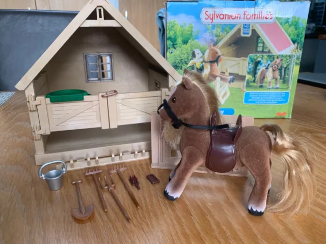 Sylvanian Families Pony Stable with box