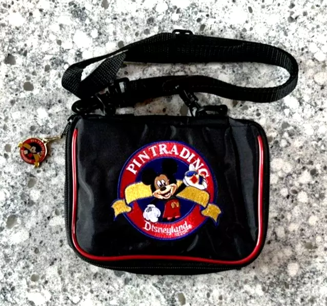 Disney Parks Pin Trading Small Pin Storage Book Crossbody Bag NWT 2015 Mini  Wdw