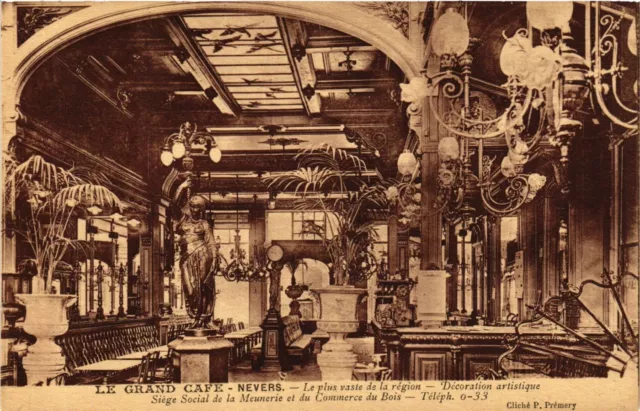 CPA Le Grand Café-NEVERS Le plus vaste de la region (420737)
