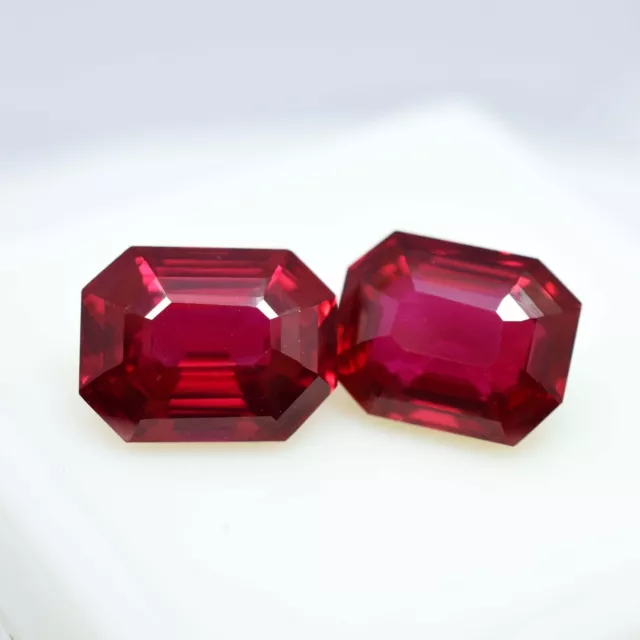 Paire de rubis rouges certifiés naturels de 18 à 20 carats 3