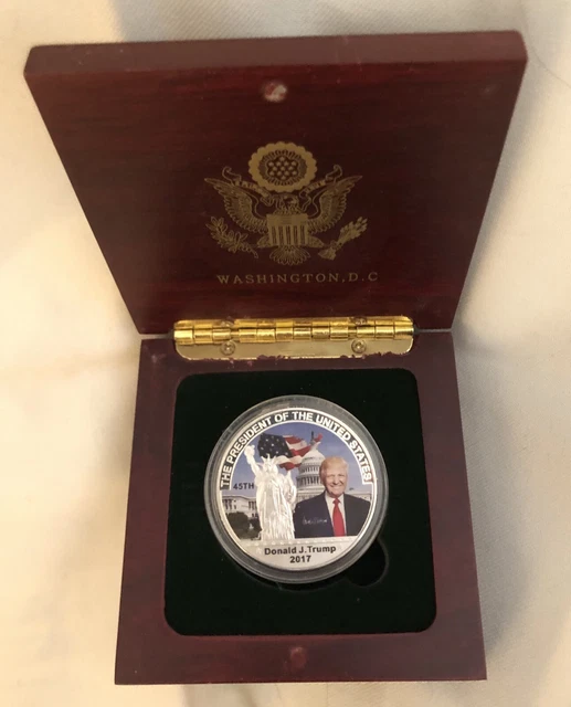 Trump 2017 Challenge Coin President Inauguration Eagle Us Flag Statue Republican