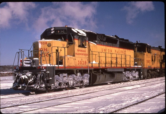 UP Union Pacific 3028 duplicate slide