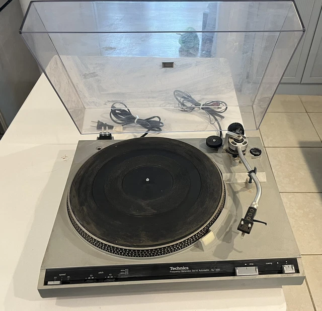 TECHNICS SL220 BELTDRIVE SemiAutomatic Turntable New Belt Fully