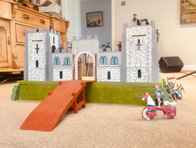 Early learning centre wooden castle sales