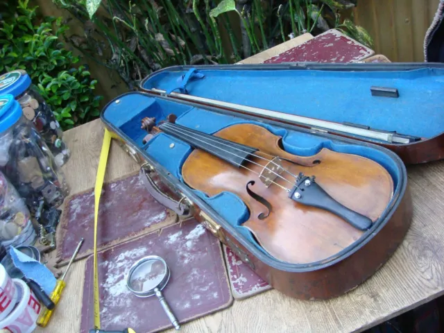 Vintage Old Violin with  Bow  And  Case for Restoration Spare  To Repair