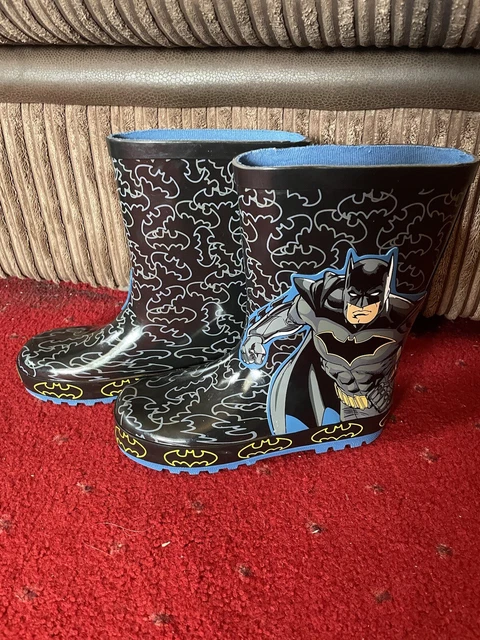 Boys wellies matalan hotsell