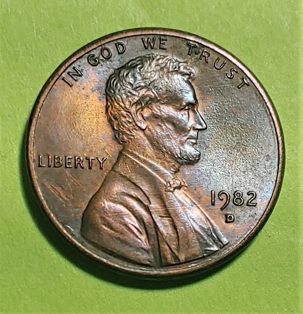 1982 D Lincoln Memorial Penny-BEAUTIFUL TONING! -'D' error  Small Date -2.56g