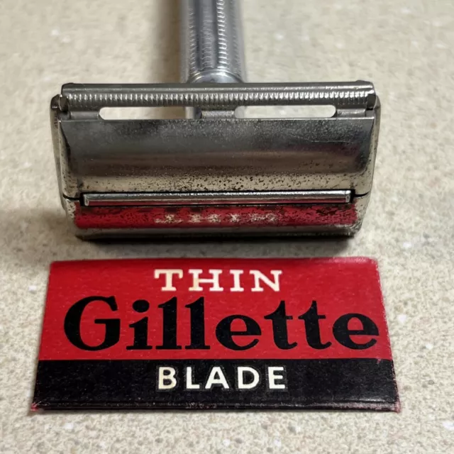 Vintage 1955 Gillette Flair Blue Tip D1 Super Speed Safety Razor