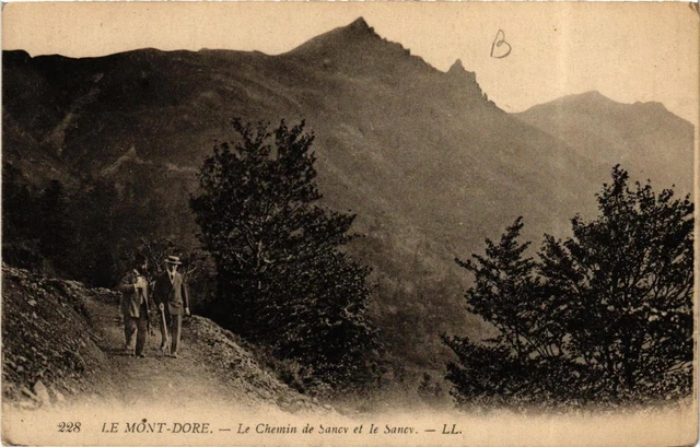 CPA Le MONT-DORE Le Chemin de Sancy et le Sancy (721093)