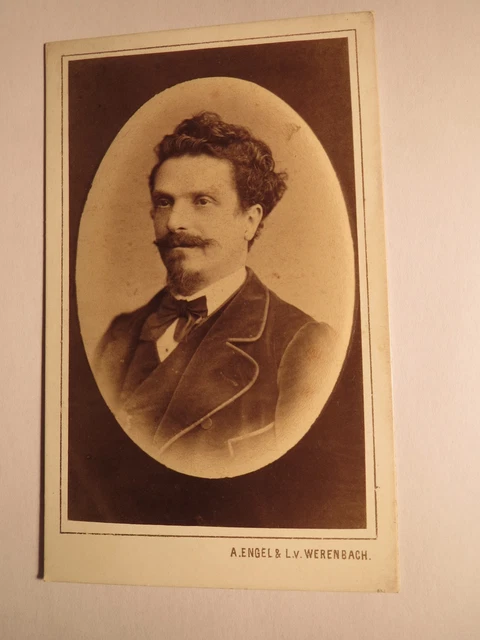 Wien - Mann mit Bart im Anzug - Portrait / CDV