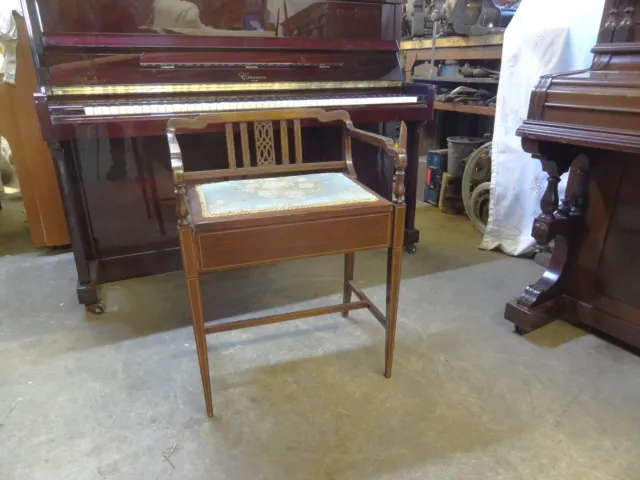 Quality Antique Piano stool with storage - Mahogany