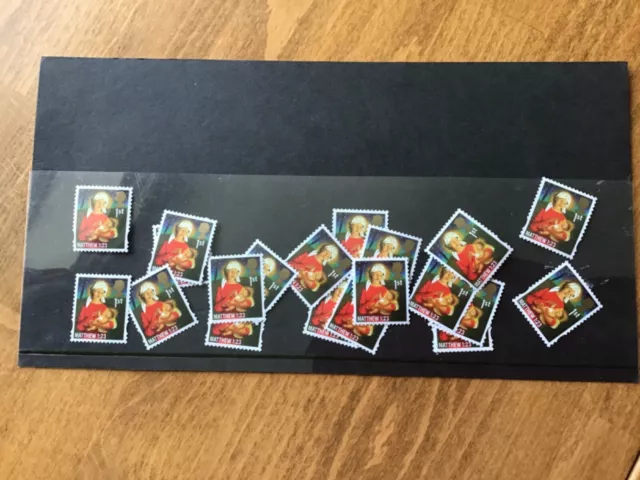 25 unfranked Christmas stamps FV £33.75 excellent condition. Off paper