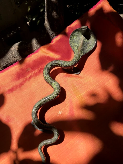 Cobra Hanger Estatua india Serpiente antigua Bronce Colgante Hogar Reptil A