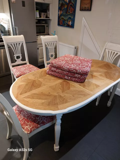 Shabby Chic Extending Dining Table