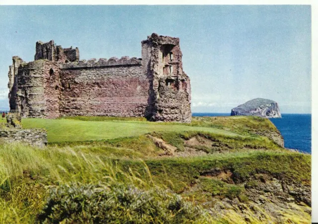 Scotland Postcard - Tantallon Castle - North Berwick - East Lothian - Ref 14494A