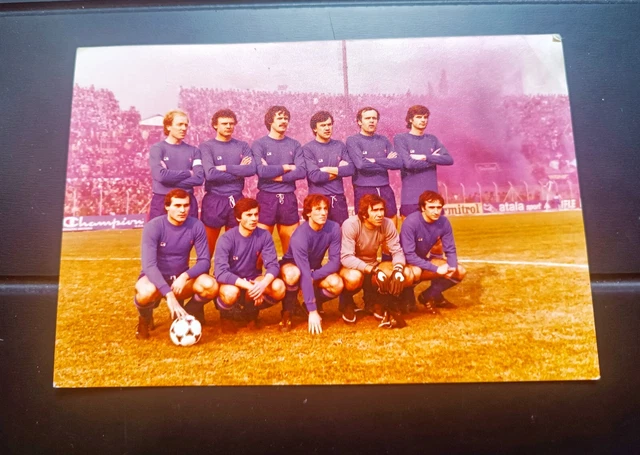 FOTO ORIGINALE D'AGENZIA originale calcio tifosi con lo stemma del 23
