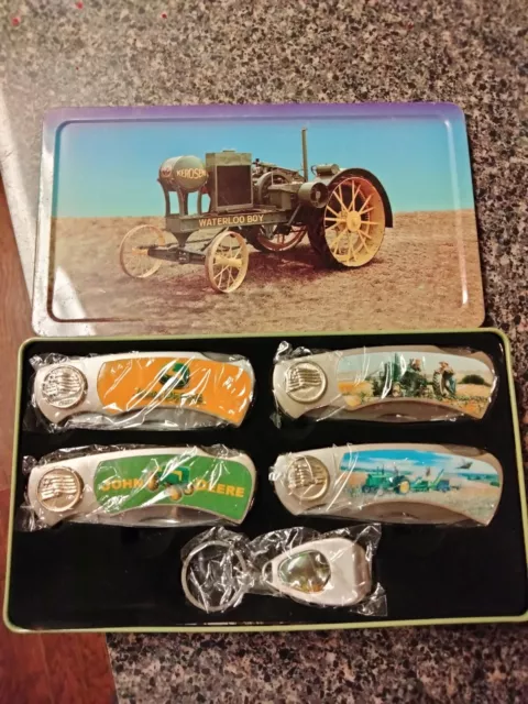 John Deere Collector Knife Gift Set