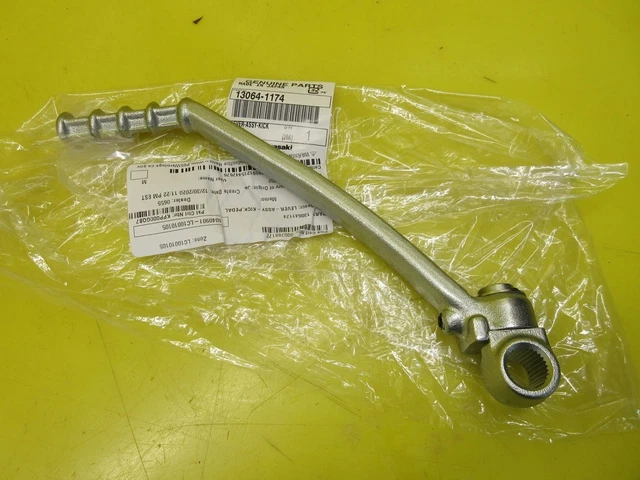 Genuine Kawasaki Kick Starter Lever For KDX 200 / 220R (1995-2006) - OEM 13064-1174 - View #4