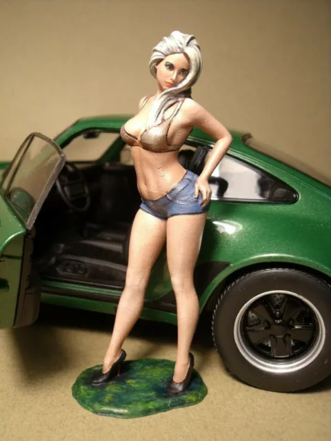 Figurine 1/18 Girl Natacha Vroom Non Peint For Norev Autoart