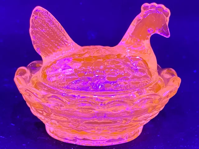 Blue Vaseline Uranium glass Hen Chicken on nest basket Easter egg magnesium glow