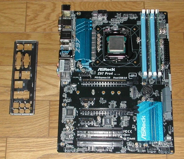 H97M Pro4・i7-4770K・DDR3 1600 16GB 4個セット H97M Pro4・i7-4770K・DDR3 1600 16GB 4個セット H97M Pro4・i7