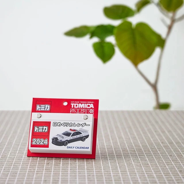 TOMICA DAILY CALENDAR 2024 calendar CL240113 Japanese Japan 120 × 130