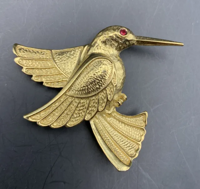 Avon Hummingbird Brooch Pin Gold Tone Red Rhinestone Eye Textured Vintage