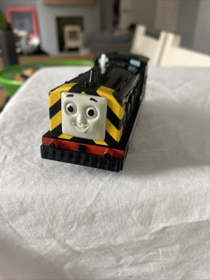 thomas and friends tomy mavis
