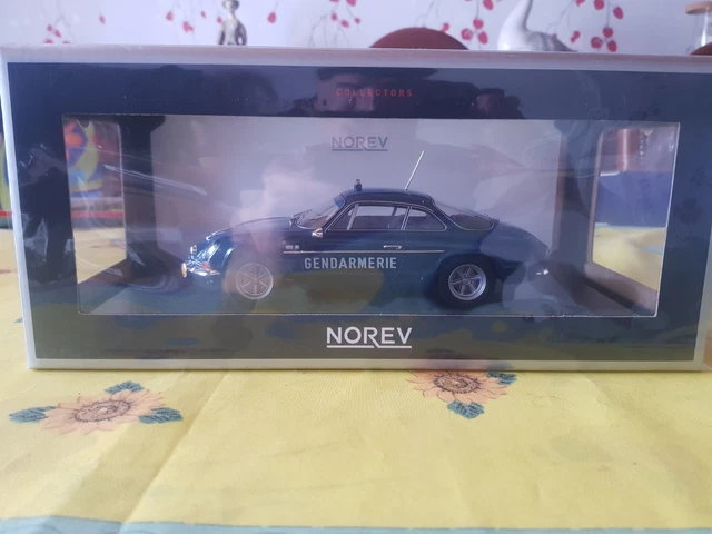 BURAGO 1/18 3012 ALPINE A110 1600S 1971 RED