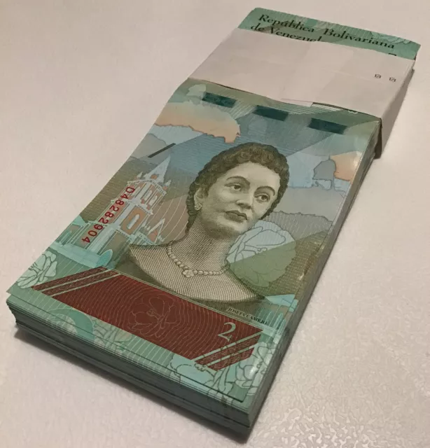 Venezuela Banknote Bundle. 100 X 2 Bolivares. Dated 2018. Uncirculated lot.