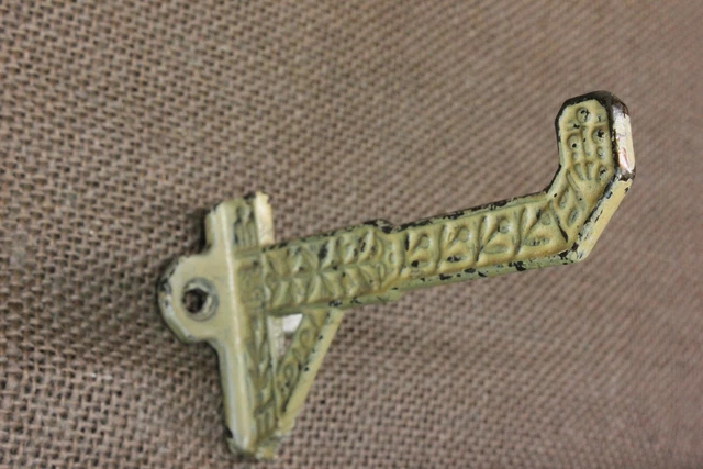 Old Coat Single Hook Bath Robe School House Farm Wardrobe Windsor Vintage Iron 3