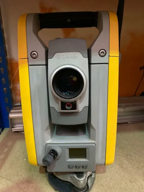 Trimble S6 3" Robotic Total Station DR Standard