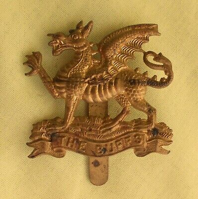 Brass 'The Buffs' East Kent Regiment Cap Badge B28