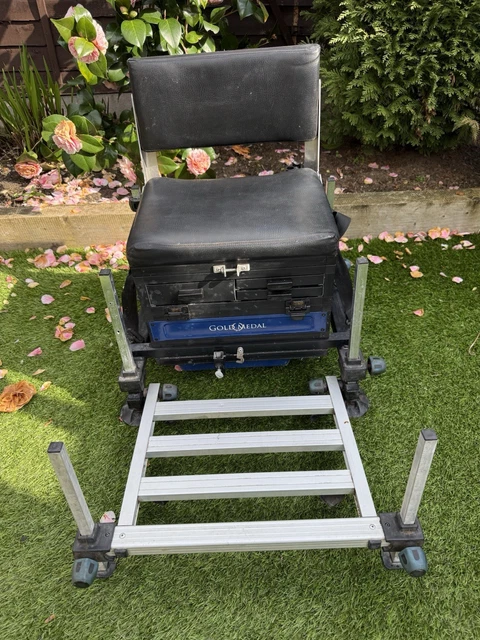 avanti 3 drawer fishing seat box AVANTI FISHING SEAT Box with Footplate & Stabilising Legs System Storage  Draws £47.00