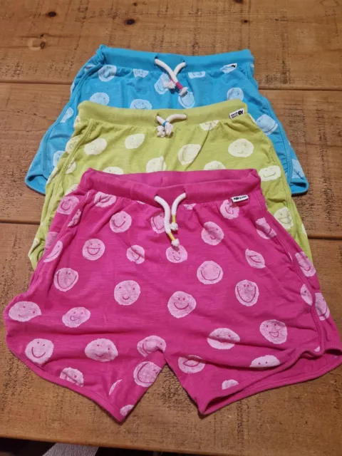Gorgeous 3 X Shorts Pink Blue Green Age 9-10 Smiley Face Alesha Dixon Girls Boys