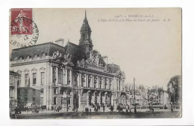 37  Tours  Hotel De Ville Et La Place Du Palais De Justice