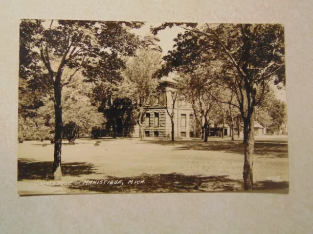 C982 Postcard RPPC MI Michigan Manistique Courthouse
