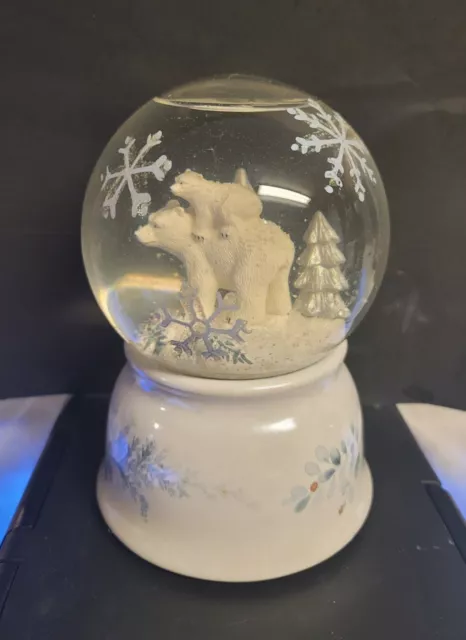 Pfaltzgraff Winter Frost Collection Musical Snowglobe Polar Bear And Cub
