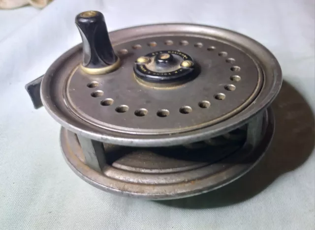 J W Young Beaudex Fly Reel Made in Redditch UK 31/2"