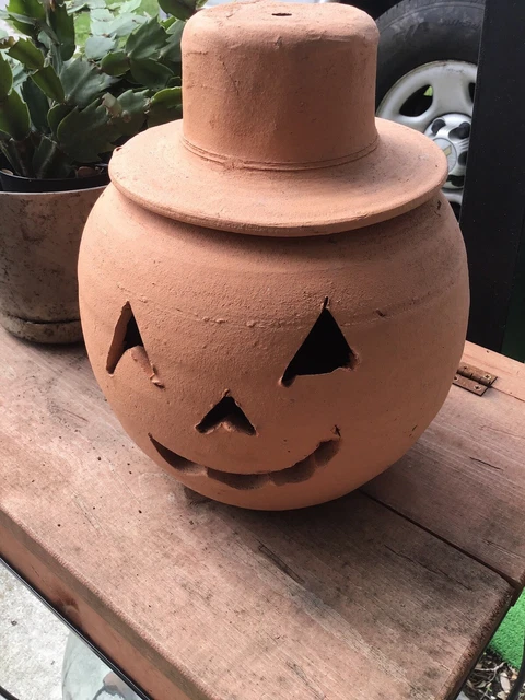 pottery pumpkin Hewell