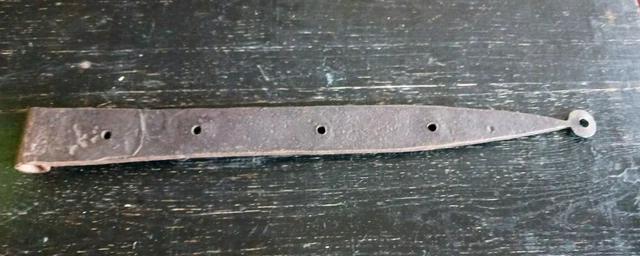 ANTIQUE Primitive 20" HAND FORGED IRON BARN DOOR STRAP HINGE c.1840 5