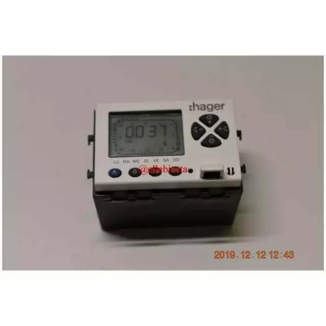Hager EK539B Thermostat Programmable Numérique Batterie Hebdomadaire