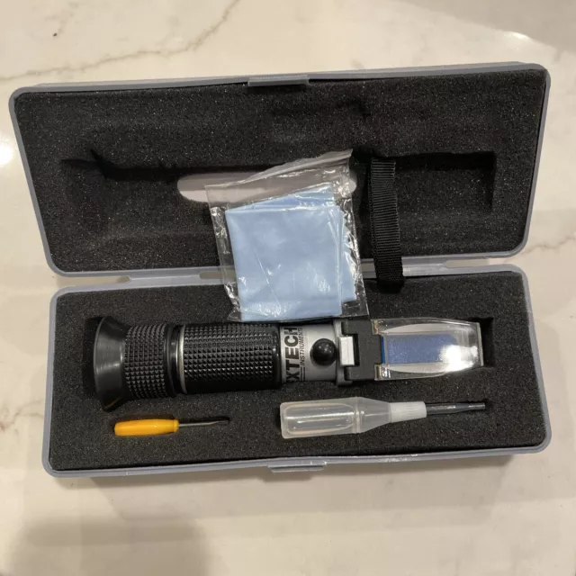 EXTECH RF40 Portable Battery Coolant Refractometer with Case & Accessories